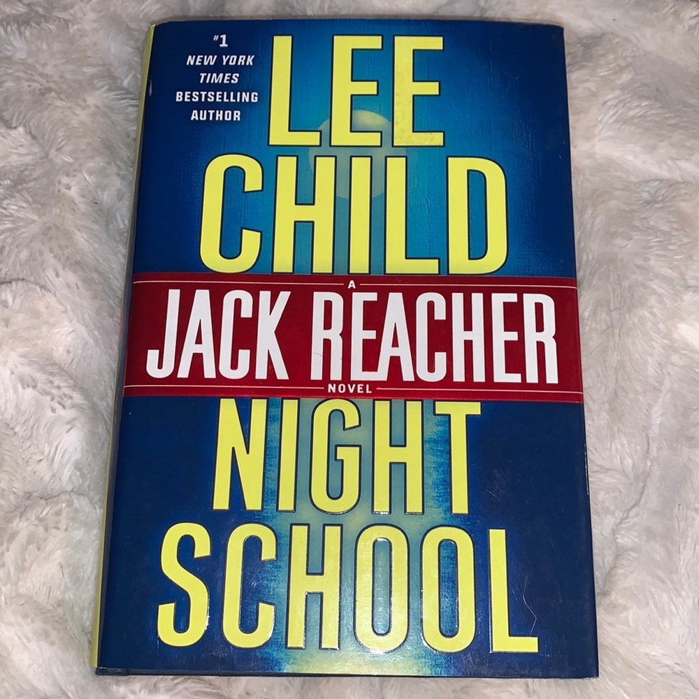 ☄️2/$15☄️ Jack Reacher novel. night school
